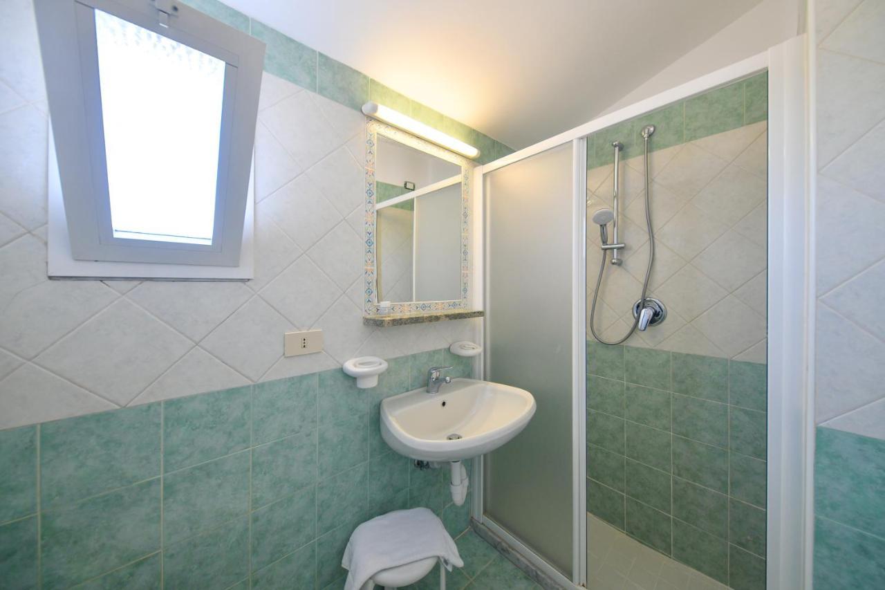 Hotel Noris Иския Екстериор снимка