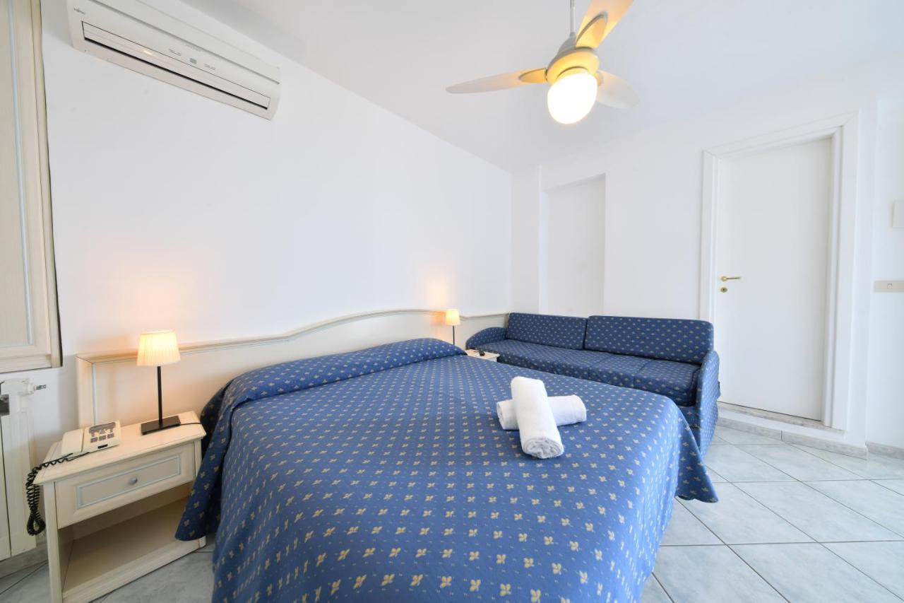 Hotel Noris Иския Екстериор снимка